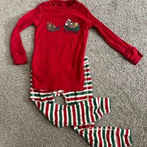 Duluth Trading Co Red and Green Kids Pajama Set
